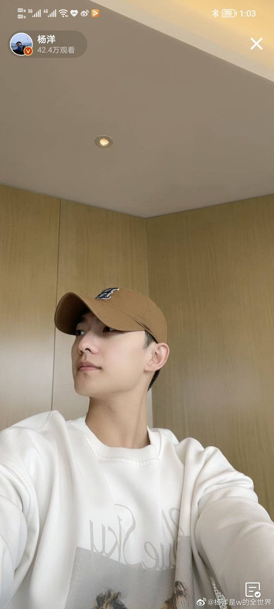 Y4NG183's tweet photo. I miss him! Hes got short hair i guess for his fireman role?

#yangyang https://t.co/FcUhTbzqak