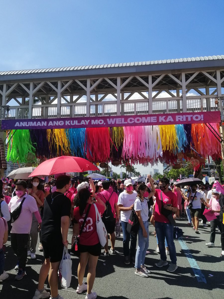 ryankutski's tweet photo. Happy Birthday po VP @lenirobredo  🎂🌷🇵🇭🙏
God Bless po. 

#Tuloyanglaban
#LabanLeniKiko2022 
#ArawNa10To 
#NCRSouthGrandRally 
#NCRisPink 
#PasayIsPink https://t.co/MZSRXaBB9z