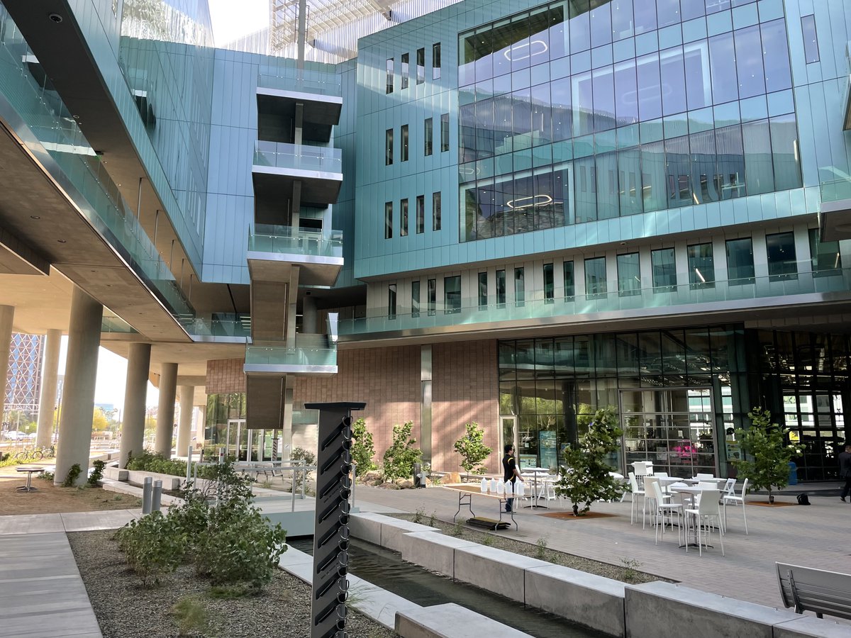 Elke__Kellner's tweet photo. Impressed with inspiring meetings with @janssen_marco @MichaelSchoon1 @ProfAbigailYork and Marty Anderies combined with #ASUEarthWeek at @ASUGlobalFuture, a week of engaging talks and events. Thanks for this inspiring week and new insights! Looking forward to new collaborations! https://t.co/94kfyWW70Z