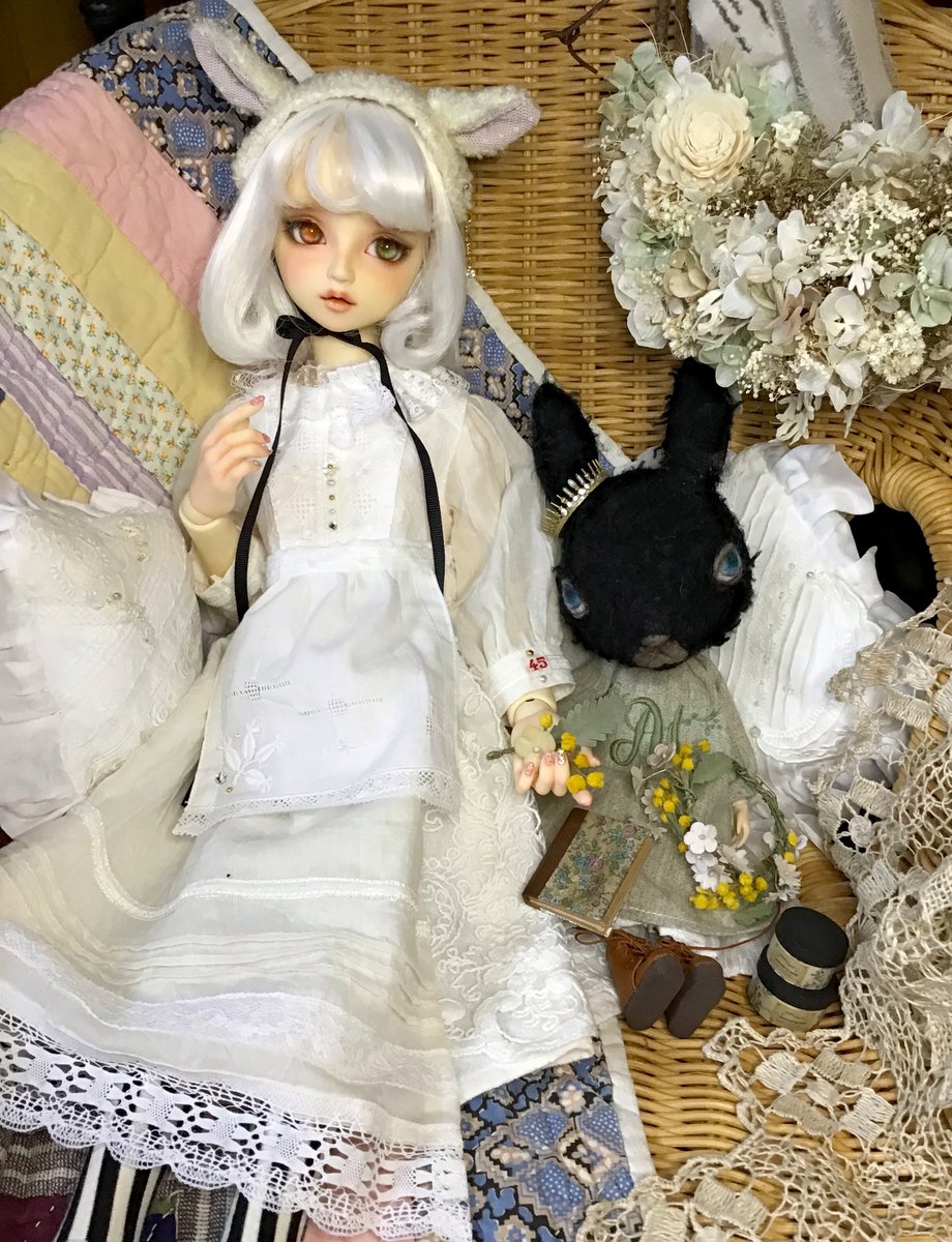 kicomumu's tweet photo. ドルパで御縁があった作品🥰

dress : MerancholyBird 様
glass eye : Mix galaxia様
ハンド : Queen'sMi 様
黒兎のミニミニクラウン : #Robins_egg 様 https://t.co/UD5GYq9qWj