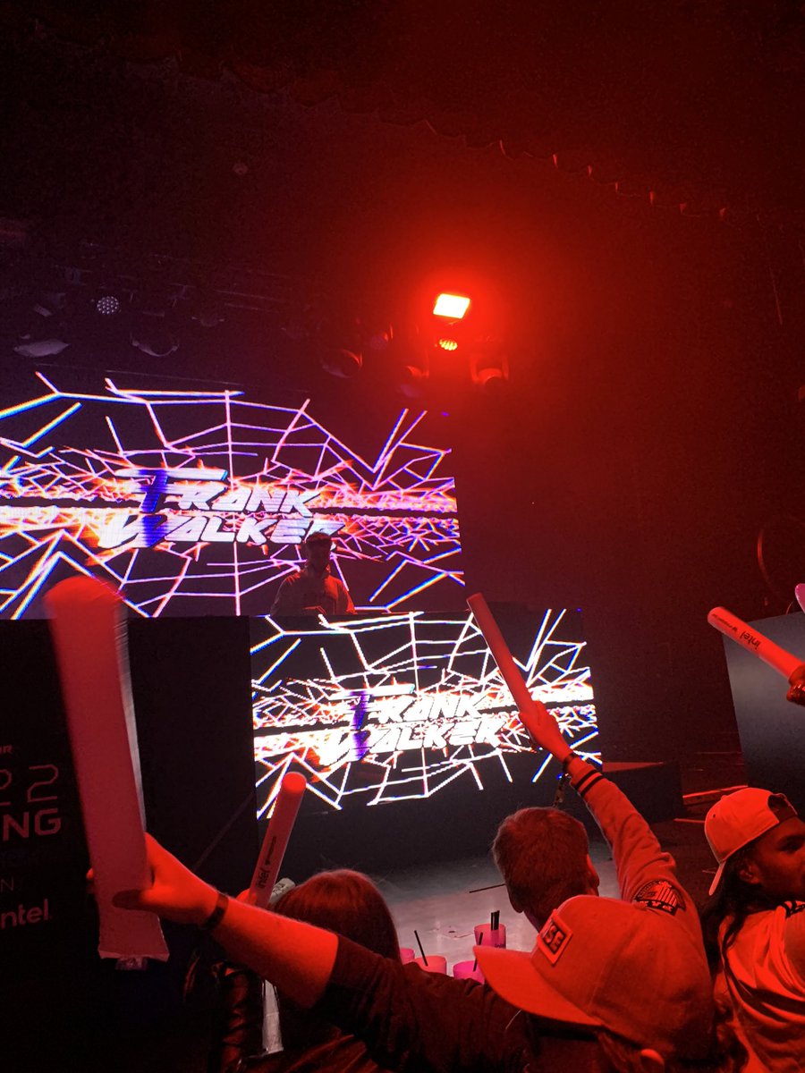 GeekyPanda404's tweet photo. The #PredatorPAX AfterParty was one of the best highlights of #PAXEast for me. I highly recommend anyone (over 21+) to go to these events! #PAXEast2022 #PredatorGaming https://t.co/7vi8FbUT9W