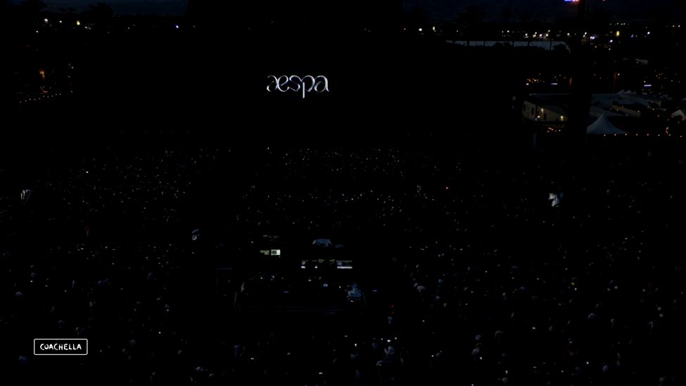 CabbageMinjeong's tweet photo. #aespa  opening at #Coachella2022 https://t.co/nkfvOfYi9P