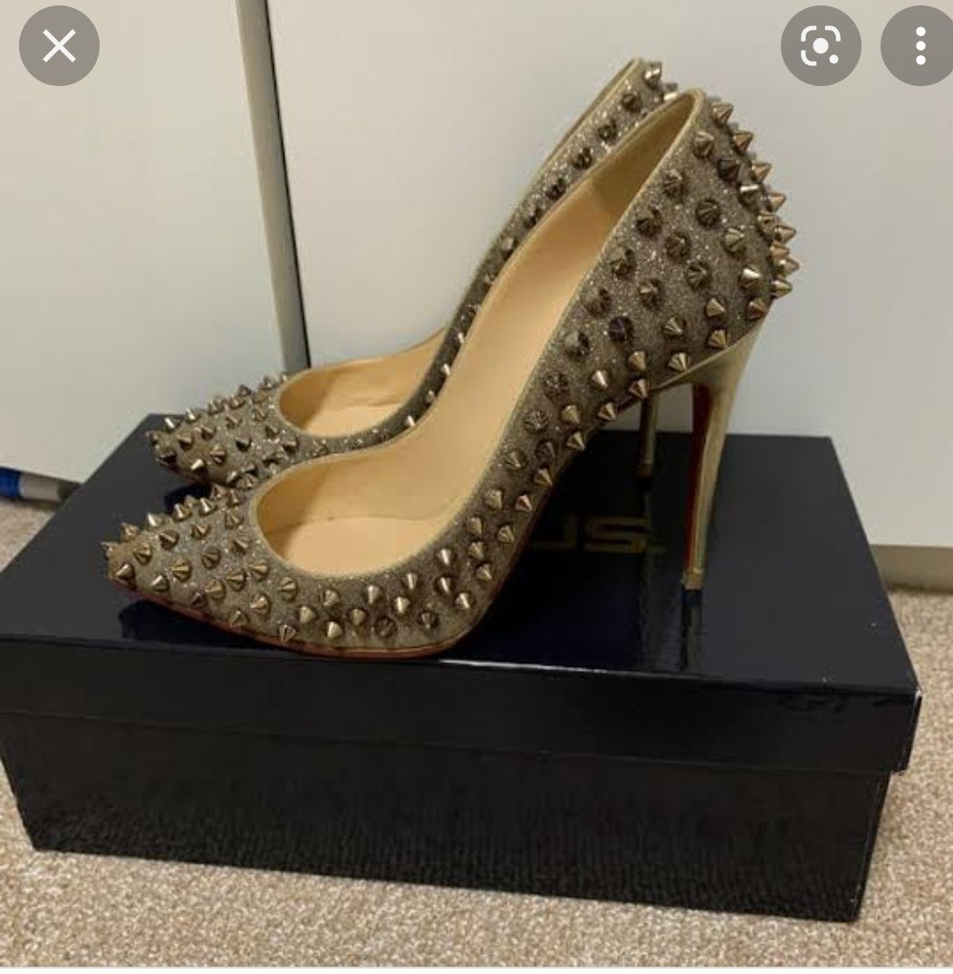 ヒールコキ TW Pornstars - 3 foto. まきS女装女王様@Maki CrossdresserFemdomCrush. Twitter. クリスチャンルブタンのハイヒール攻撃的でエロくてスゴい😍 昆虫をクラッシュしたりペニスをヒールコキとかしたら最. 5:27 AM - 24 Apr 2022