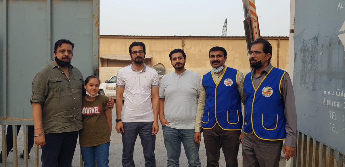ICRF Distributed IFTAR Kits at Al Dana Labour camp @ Asker today. Around 150+ Workers were received foods packets sponsored by  "Global Capiteus Consulting WLL". Thanks to company officials. 

ICRF volunteers Aneesh Sreedharan, Naser Manjery and Clifford Correa were present.