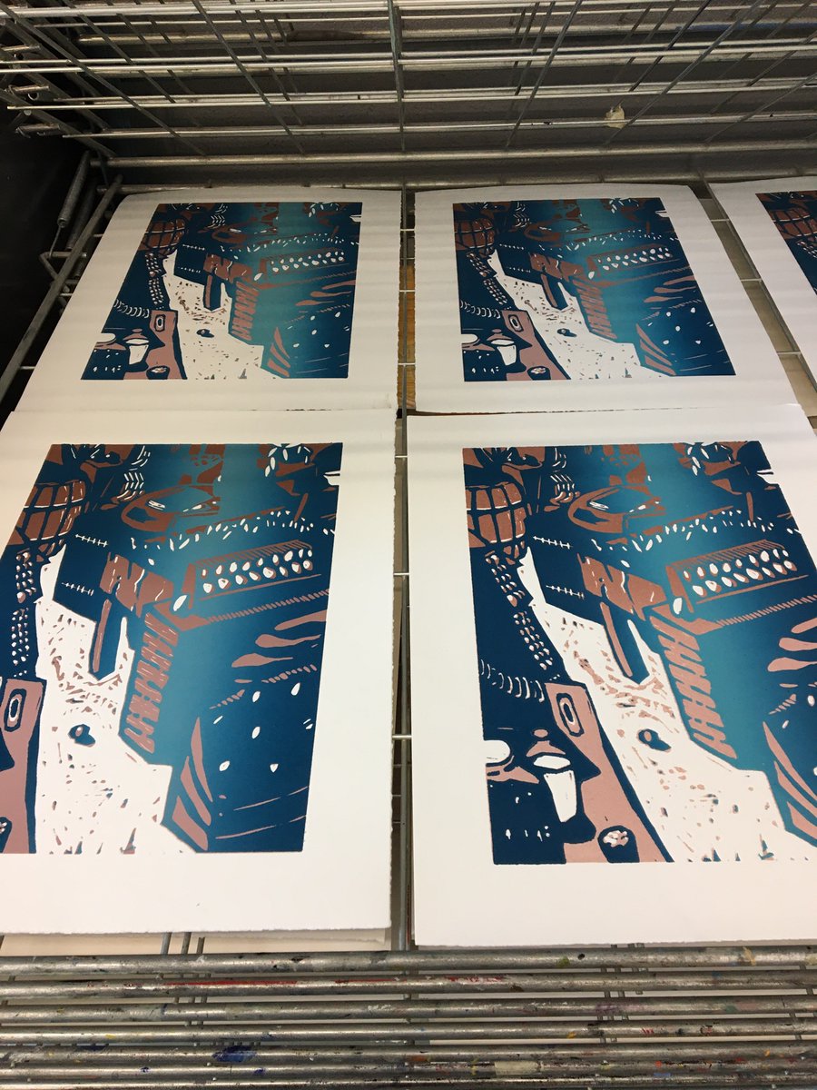 baigalaxies's tweet photo. Layer 2! One more ✨

All I gotta say is trust the process. 

#printmaking #reductiveprint #artist https://t.co/icm0TCgLkT
