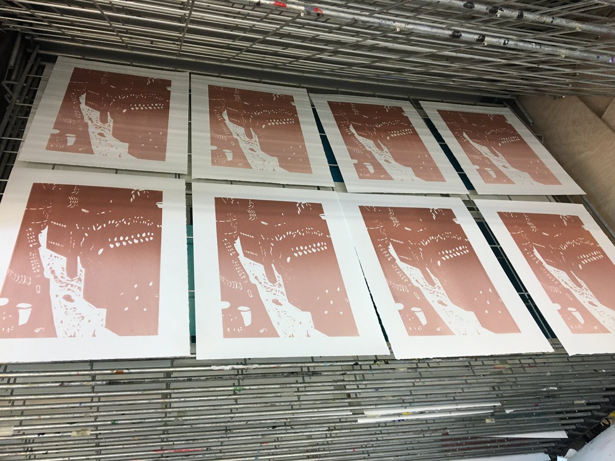 baigalaxies's tweet photo. Layer 2! One more ✨

All I gotta say is trust the process. 

#printmaking #reductiveprint #artist https://t.co/icm0TCgLkT