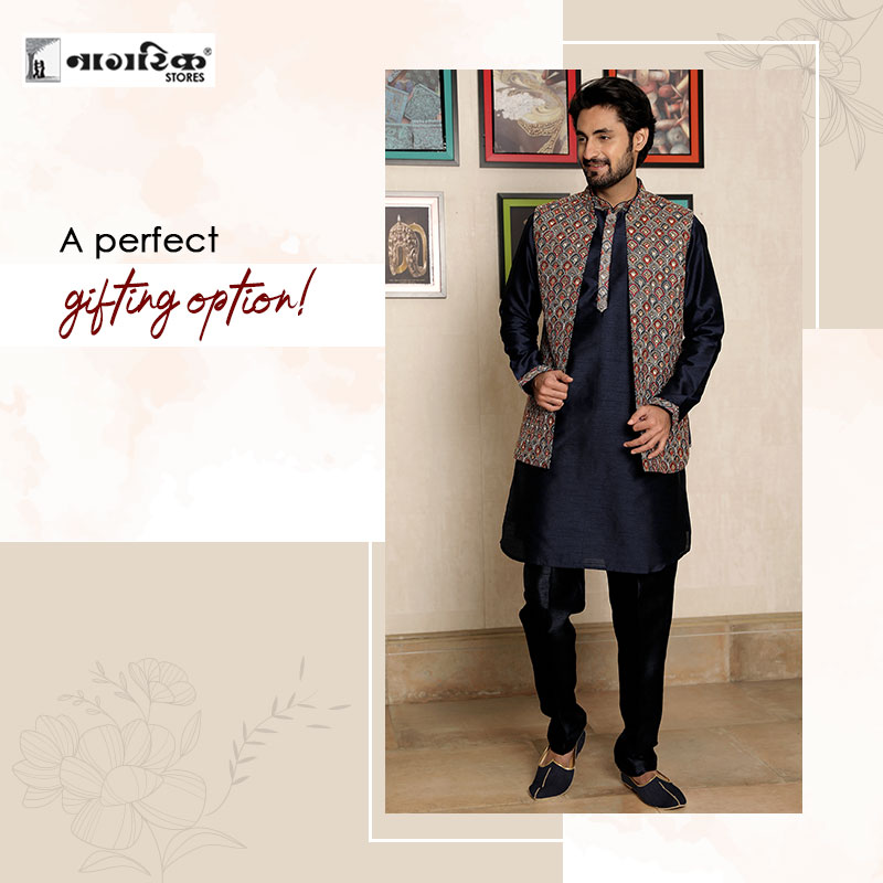 Nagrikstores's tweet photo. The gift hunt for loved ones ke stress hoga durr, choose a gorgeous ethnic outfit that reflects style and class. 

#NagrikStoresThane #NagrikStores #GifYourLovedOnes #GiftingOptions #Gifts #Kurra #BlackKurta #MultiColour #NehruJacket #JacketLover #TraditionalLook https://t.co/Fha0fK4jwC