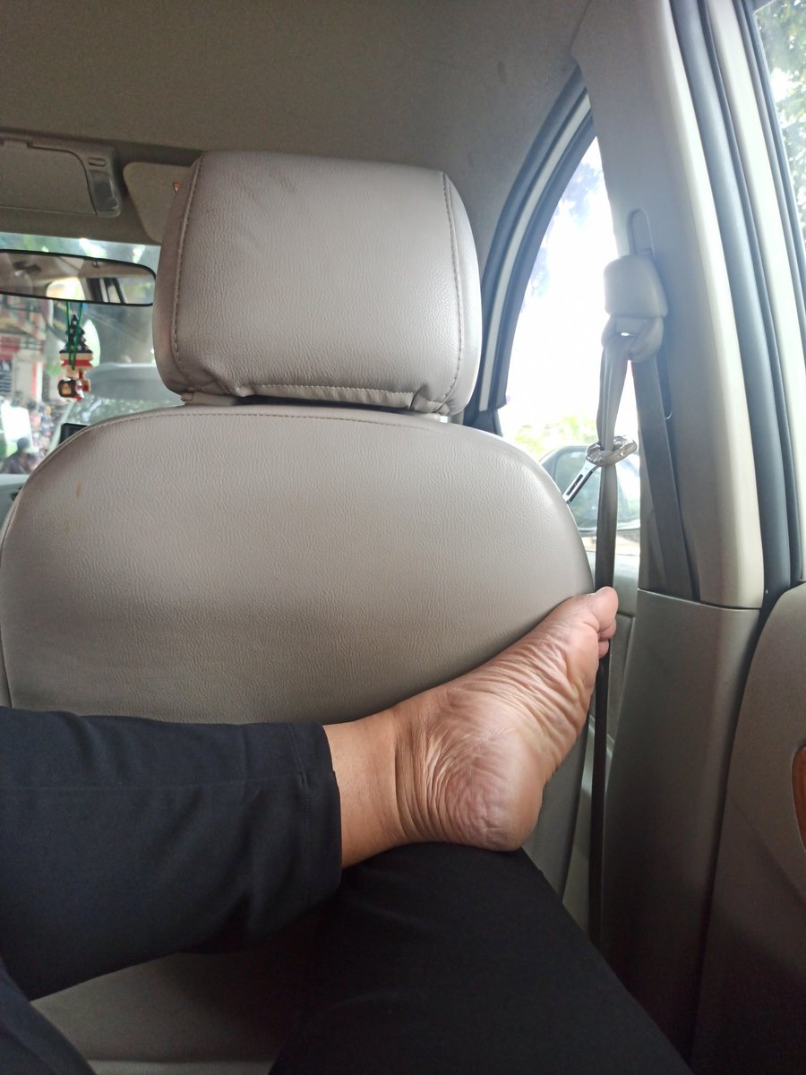 Ga enak banget bermasalah dengan asam lambung gini, padahal sebelumnya ga pernah gini..

Get well very soon, perutku..

Happy Sunday ya kalian, sehat² ya..