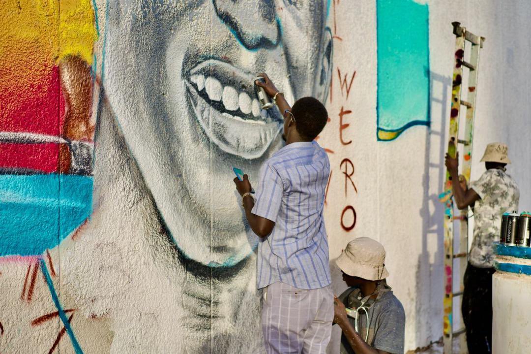 Doctagraffiti's tweet photo. Jour 1 réalisation fresque en Hommage à Dj pol

#festigraff #graffiti #kebetu https://t.co/h9YF36jPCv