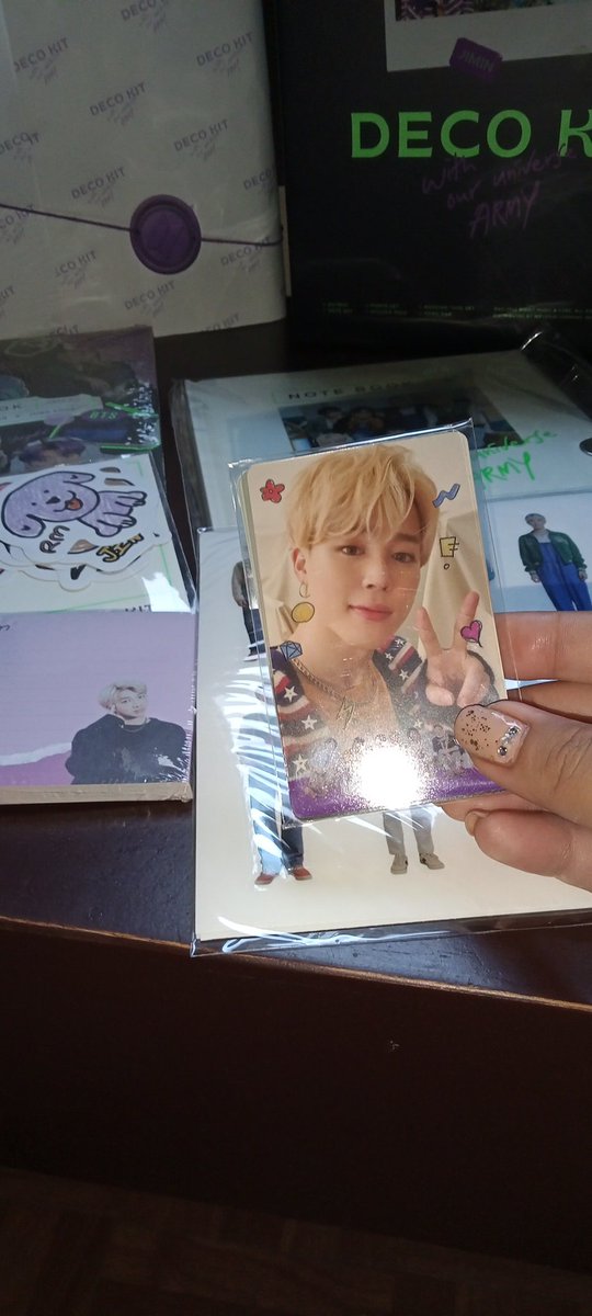 borahaessi24's tweet photo. OMG! My deco kit is here na! na-book lang kahapon hehe Thank youuuuu! Flash kung Flash sa delivery si Flash Courier sana always and sana forever hehe Thankyouuuu! so happy ☺️💜 #BubbleCartFEEDBACKS
I got Jimin!💜 https://t.co/BcuWDzYonA
