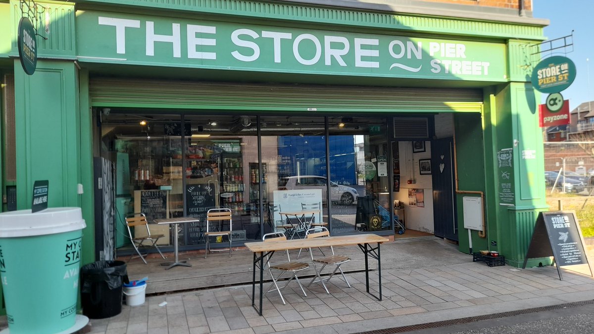 Stuart_Pickard's tweet image. #BeerShopping #CraftBeer #Beer #RealAle #Ale @BoneMachineBrew @Mastiffhchc #CiderShopping #ProperCider #Cider #AppleCider #RealCider #PureCider @colemanscider purchased  @TheStoreOn #Hull #Yorkshire #VisitYorkshire #SupportLocal #DrinkLocal #ShopLocal #EatLocal #GingRealAleTrail