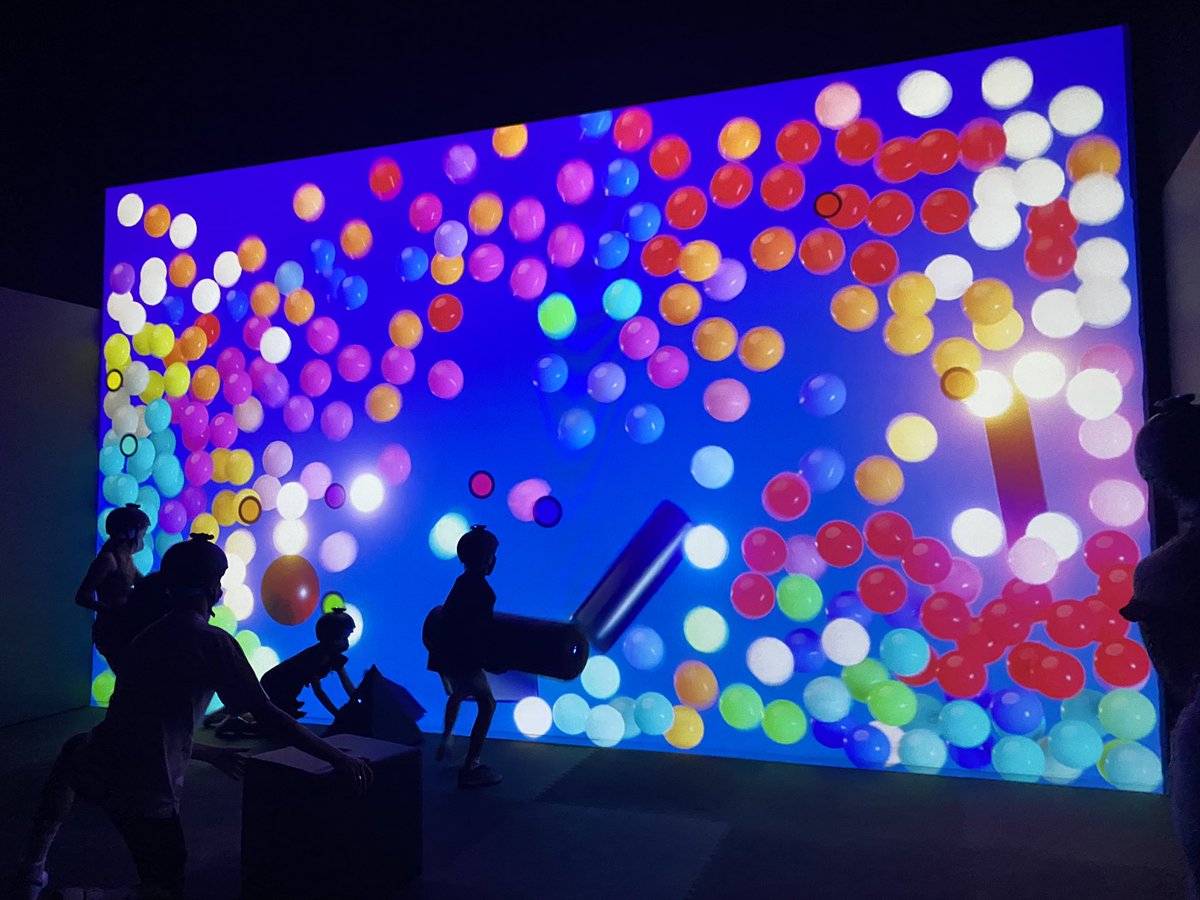 Wongy4Burpees's tweet photo. Amazing exhibit and thanks for the tips @codess_aus @wamuseum #VirtualRealms #FutureGaming #HappyBirthday https://t.co/CfLAFNtOpx