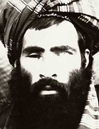 waliarian's tweet photo. امروز نه سال از مرگ ملا عمر، بنیان‌گذار گروه طالبان گذشت. دو سال‌ مرگ او در میان طالبان پنهان ماند و سرانجام این راز فاش شد. در حالی که در این مدت از آدرس او پیام هایی را نیز این گروه پخش می‌کردند. https://t.co/l7Fno68H4y
