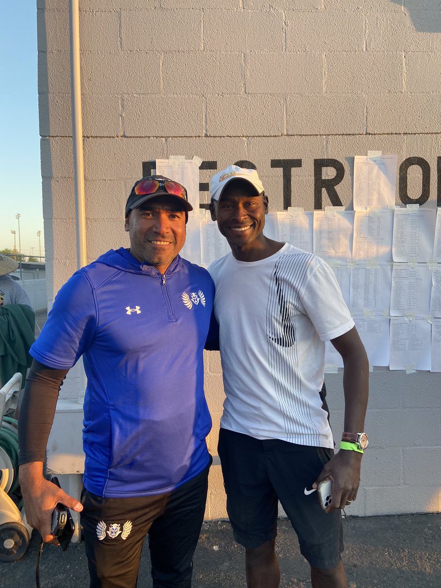 Sunnyside_Track's tweet photo. We want to thank Coach Lagat for taking the time to inquire about our very own TrackDevils at todays S. Az Championships! Thank you Coach Lagat for all your support! We appreciate all you do. @Lagat1500 @panadiaz17 #MC22 #TrackDevils https://t.co/XctDFV0qrN