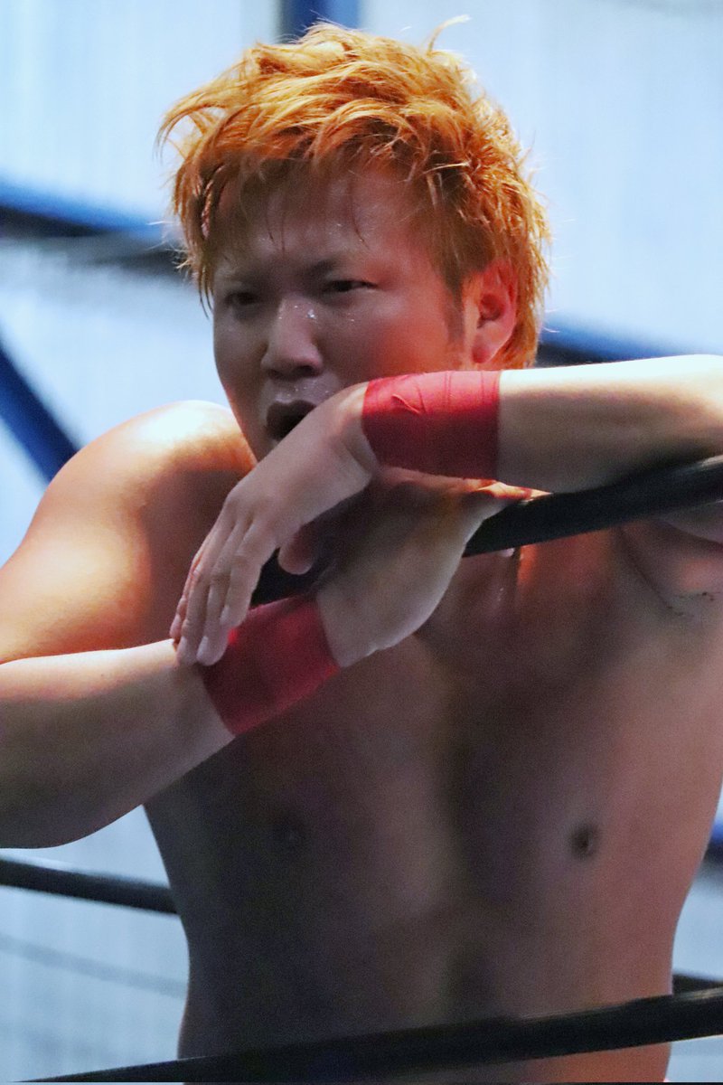 abc_bushi's tweet photo. 2022.4.23 2AWスクエア 全日本プロレス

やっぱりベルト姿カッコいい！
行けて良かったー😇

 #ajpw
#cc2022
 #宮原健斗 https://t.co/cwLiqRuSyR