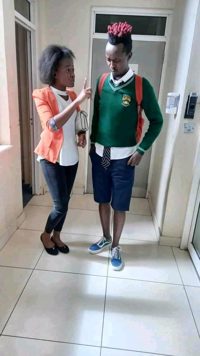 chris001Ke's tweet photo. Shifting gears to #ShangweNaUtukufu hapa @Milele_FM  ukiwa naye @MmboneMercy1  pamoja na @FrankTheDeejay   . It's back to school edition. What do you remember about openning day back in school ? https://t.co/CJMvOn8WJD