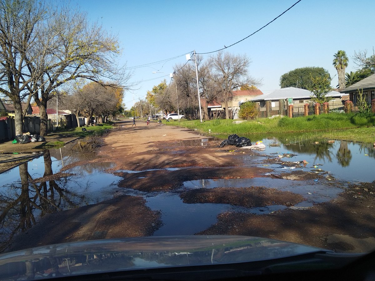 Vaal.... Vereeniging Hofmeyer Street.... Living like pigs