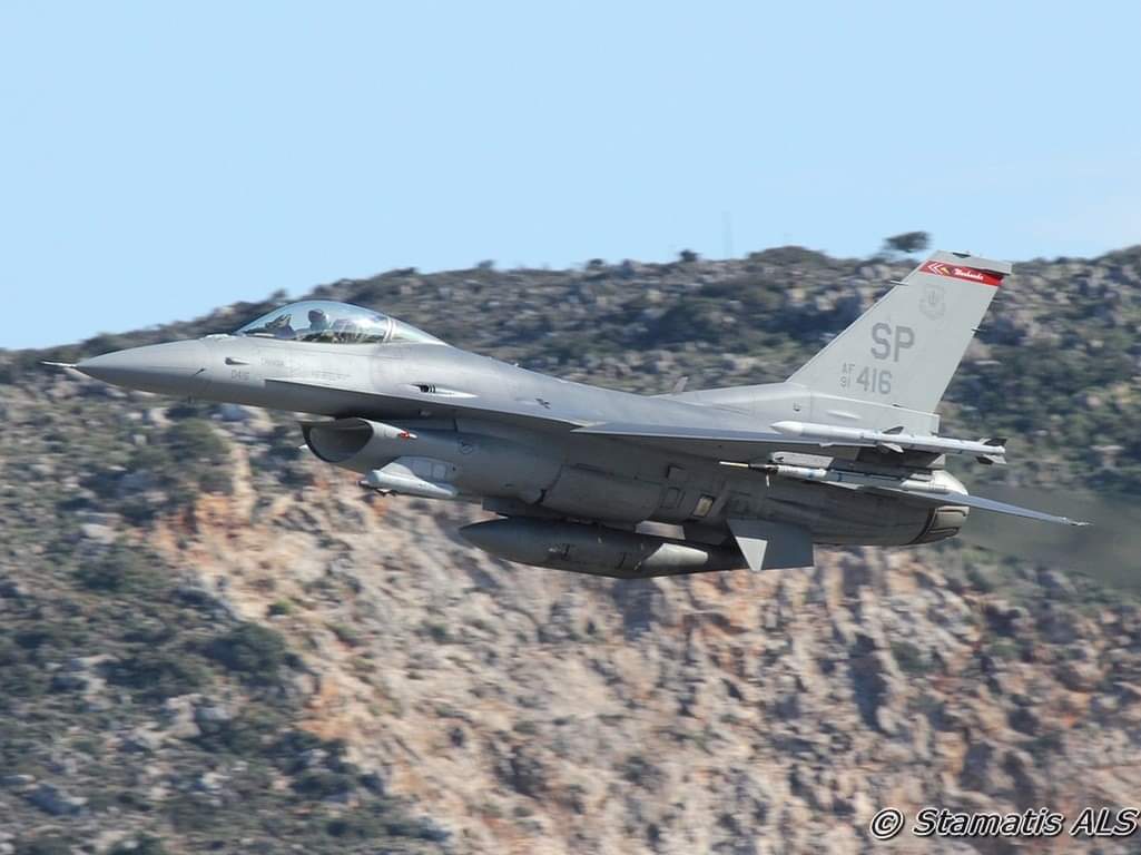 Stam_A337's tweet photo. 🇺🇸USAFE
✈️General Dynamics F-16CM Block 50
🆔s/n 91-0416 / SP (cn CC-114)
🏬Souda AB (CHQ / LGSA) ,Greece📆February 3, 2015
4⃣8⃣0⃣FS "Warhawks" based @ Spangdahlem AB
#FightingFalcon #usafe #SpangdahlemAB #F16CM #SoudaAB #115CW #Warhawks #480FS @Spangdahlem_AB https://t.co/H3VpdMtpSM