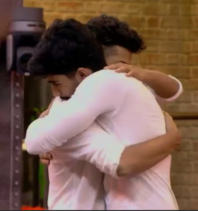 Am_Wolf07's tweet photo. #ZeeshanKhan Were called a terrorist by so called brainless #poyal, He was mentally abused by #azma. and in same show illogical host #Gangana said that there is no issue with mantel abuse or harassment. Please sum1 tell her that is is offensive and one can get 3 years of prison. https://t.co/7DHbN0hWv0