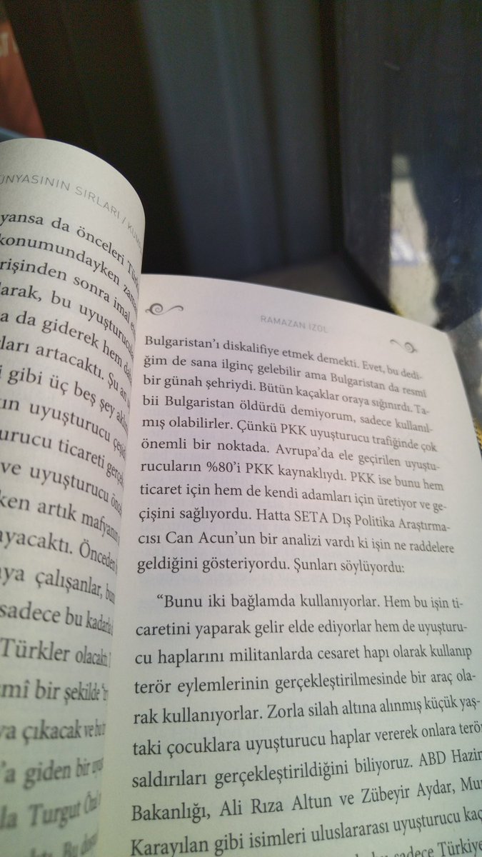 Hzl01011's tweet photo. #gunaydin
#metrobus 
#kumpas
#lopus https://t.co/KevFR3ZQ6B