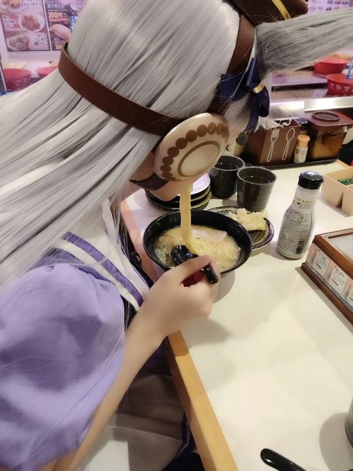 コスプレイヤー琥珀のTwitter画像3