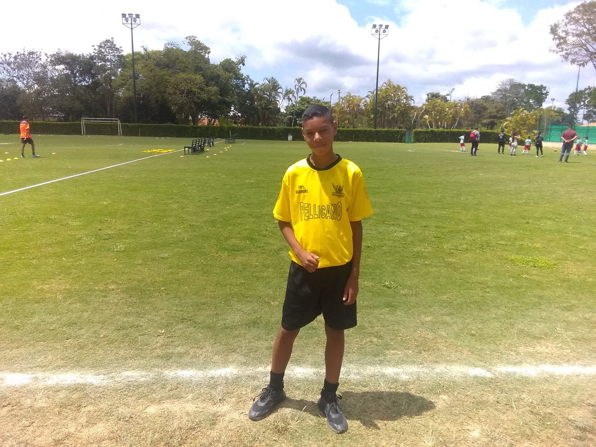 Apoyando a los nuevos talentos <a href="/fcpellicano/">FC PELLICANO</a> <a href="/FVF_Oficial/">FVF</a> liga menor de fútbol desde el Hatillo