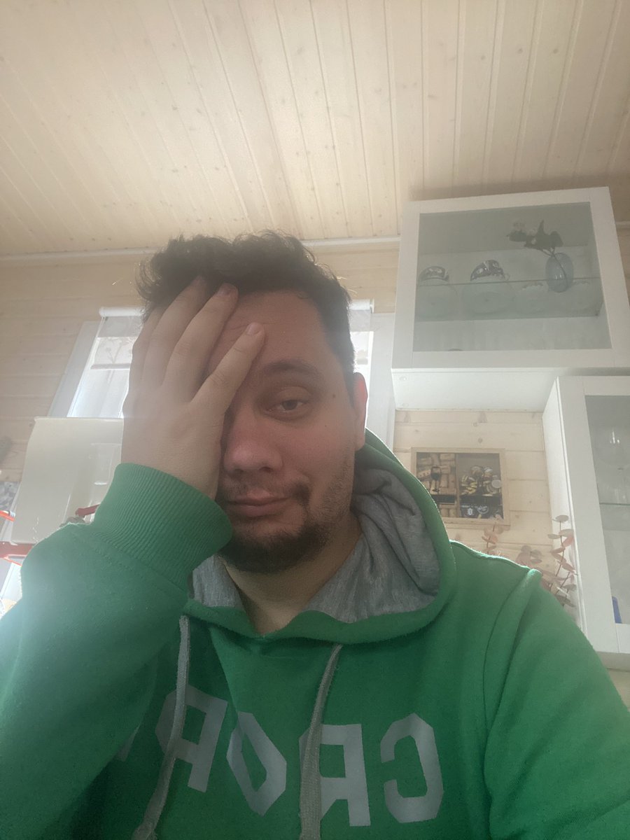 MonoAlookard's tweet photo. Утро на даче :) https://t.co/TnImpqvLPd