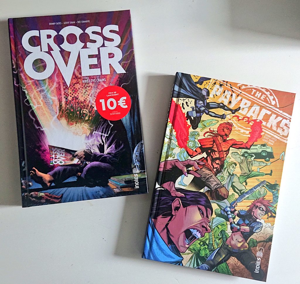 Naka_manga's tweet photo. On poursuit les lectures comics, avec pour cet aprem, la découverte d'un nouvel univers chez @UrbanComics avec #ThePaybacks et #Crossover! 😁 https://t.co/fGepQoTd2X
