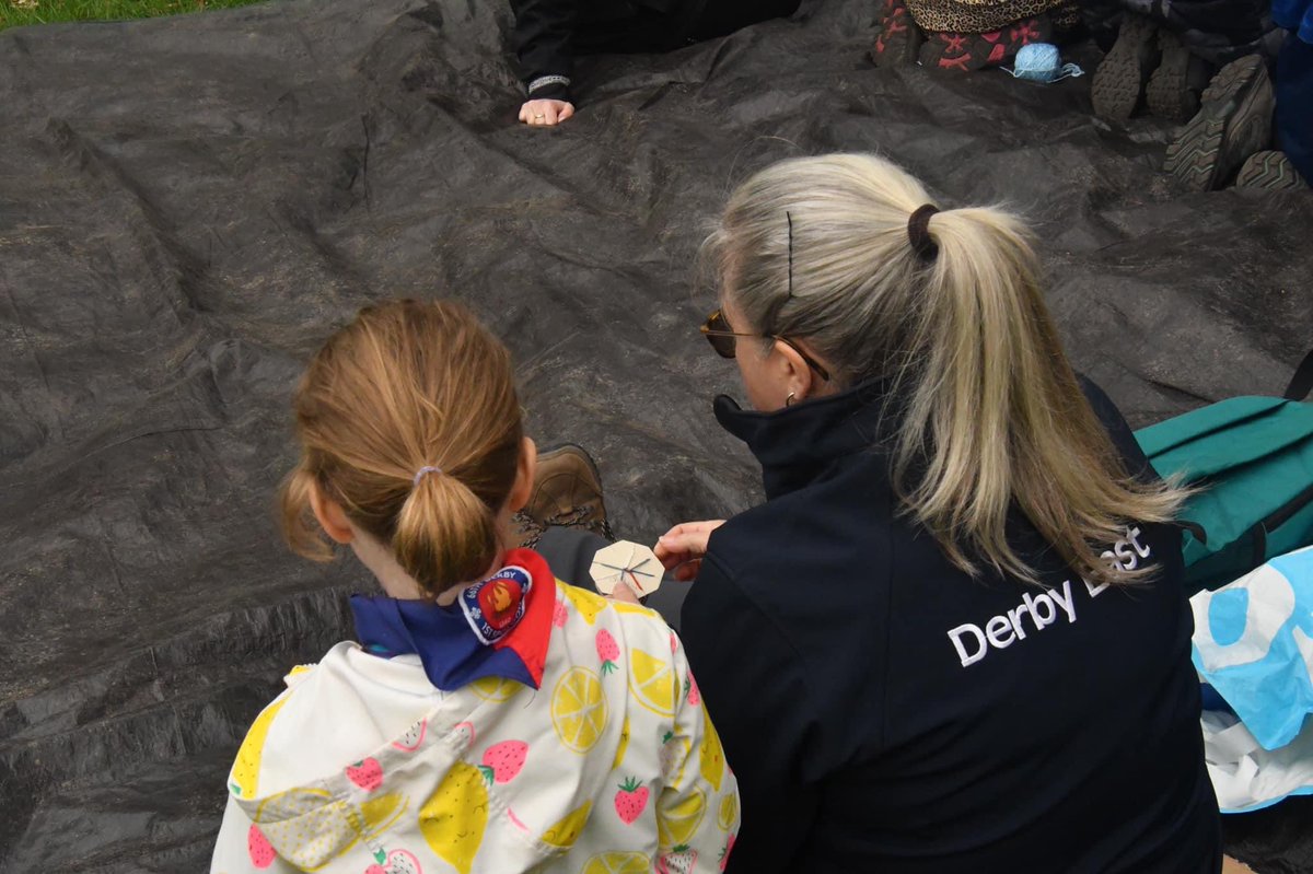NebulaPhoenix22's tweet photo. St George’s Day celebrations @drumhill1 with @DerbyEastScouts yesterday, renewing promises and enjoying fun activities @derbyshirescout #StGeorgesDay #scouting https://t.co/RABdbuCCNq