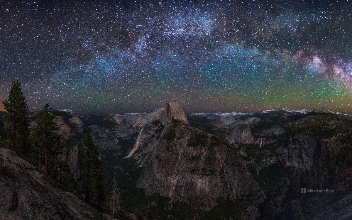 leciamaria's tweet photo. #USA #EstadosUnidos #California #Starry #Estrelado #Bing 
#GetReady 
#JesusIsComingSOON 
#GodBlessYou 
#PrepareSe 
#BREVEJesusVoltará 
#DeusTeAbençoe https://t.co/ZgpxJKPGNx