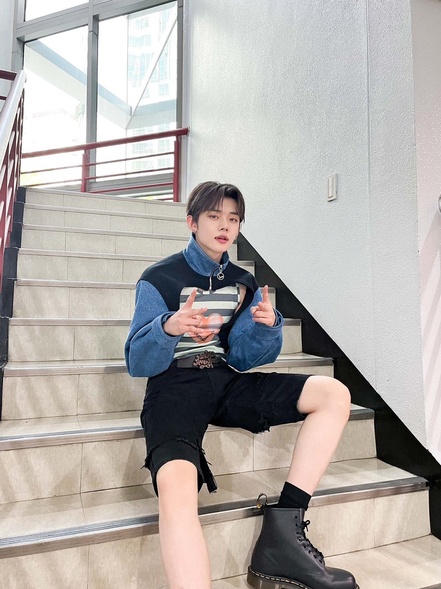 쭈 tweet media