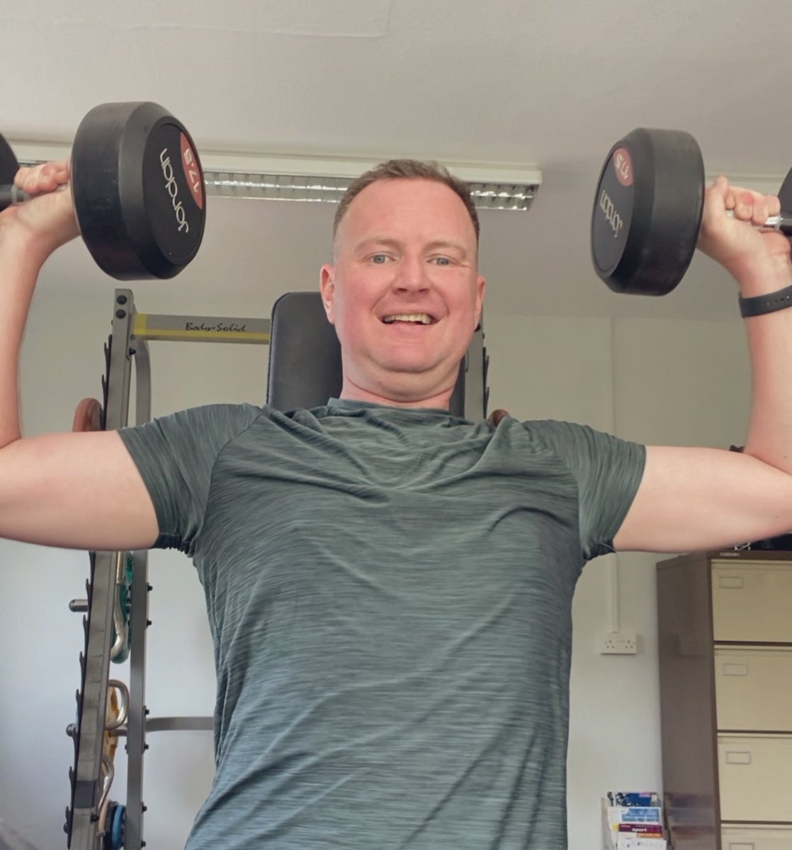gazza_2393's tweet image. Despite the stupid look on my face I enjoyed the gym today! #timetogetfit #losesomeweight #strong #fitforwork #gottostartsomewhere