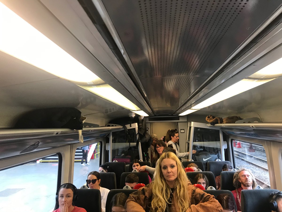 WillHayCardiff's tweet photo. Ever had the audacity to want to travel from North to South Wales.

Well you silly sod you must be punished with just 2 carriages on a journey where it’s quicker to drive +pay £90 for the privilege (and no toilet).  

🏴󠁧󠁢󠁷󠁬󠁳󠁿🏴󠁧󠁢󠁷󠁬󠁳󠁿 was robbed of £5bn rail funding through HS2. Farcical. https://t.co/Wdt56GJUN4
