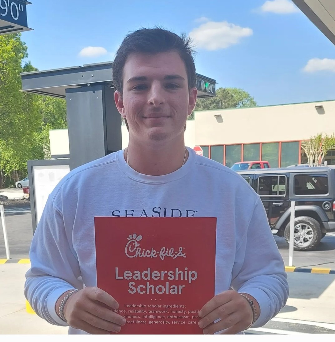 CoachTurco8's tweet photo. Getting it done on the field and off! 

My man @z_wright34 earning the Chik-Fil-A leadership scholar award!

Genius student, Amazing teammate/ person, &amp; a good ball player!

#TotalPackage
#GDN
#HembreRoadGrown https://t.co/aFjpRS4s5J