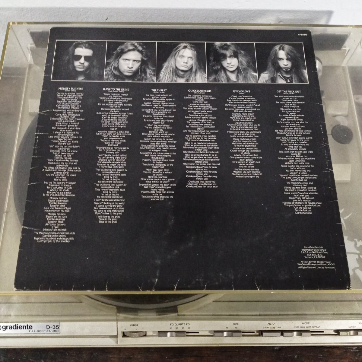 RogerioRocker's tweet photo. Skid Row - Slave To The Grind #vinil #atlanticrecords #bmgarioladiscos #warnermusicbrasil #id6709372 #mappim #vinyl #vinylpost #vinylcollection #vinylcollector #discoécultura #lps #longplays #discocollection #turnetable #tocadiscos #gradiente #d35 #gs11 #seboland https://t.co/nhPoId7Hvz