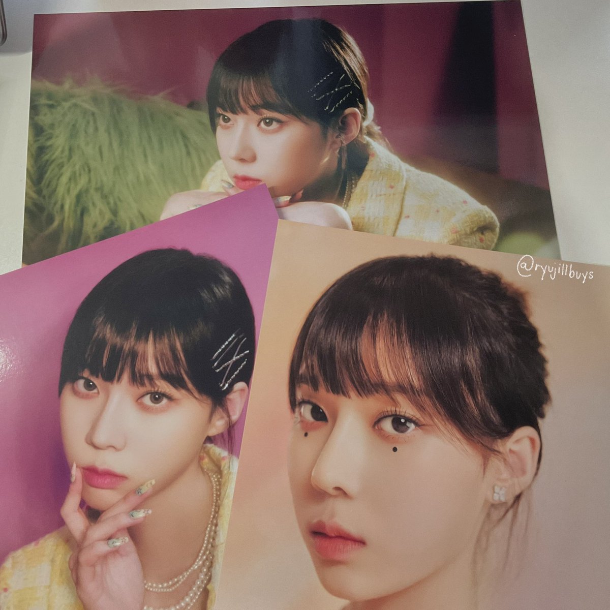 ryujillbuys's tweet photo. wts lfb aespa sg outbox set | #ryujillsells

╰ ₱250, ₱220 if payo (outbox + winter a4 posters/pics + 1 calendar poster)
╰ all in good condi
╰ can send more pics thru dm
╰ check pinned before transacting

dm/reply mine 

🏷 aespa seasons greetings 2022 https://t.co/6D7BPfef1n