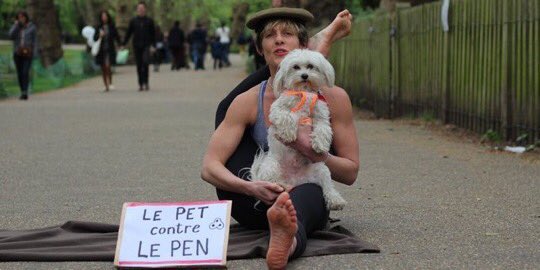 Zut alors!

Dogs in berets appeal to French voters not to elect Le Pen

#LePetContreLePen - a pet-powered political platform - are putting paw prints on a PETition!
#Presidentielles   #Macron #LePen #presidentielles2022     #FranceElection2022 #LePenNeDoitPasPasser #marinelepen