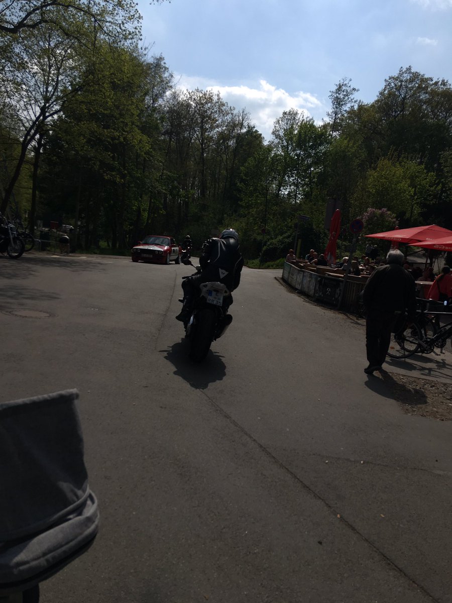 WritingbyL's tweet image. Had an amazing day cycling the lake.