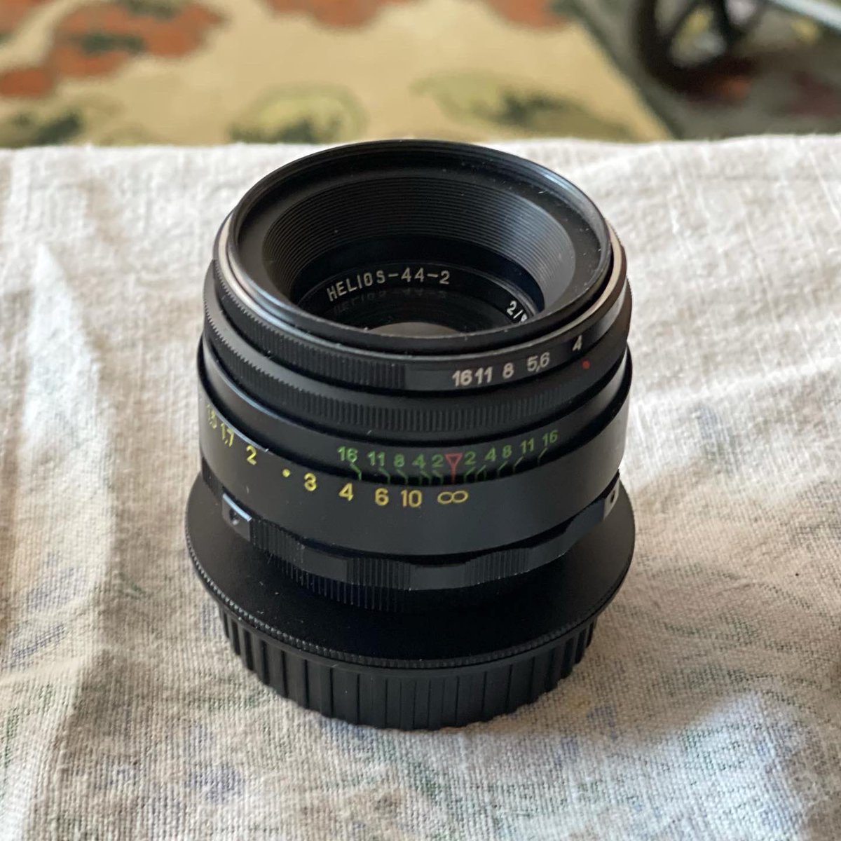 GregAsdourian's tweet photo. Here is the before and after for my 3D Printed rehousing for my vintage Helios 44-2 lens. #Filmmaking #VintageLenses #DIY #LensRehousing #Helios442 #Jupiter9 #AnamorphicLensMod #BokehBeasts https://t.co/AUrmrmy9jk