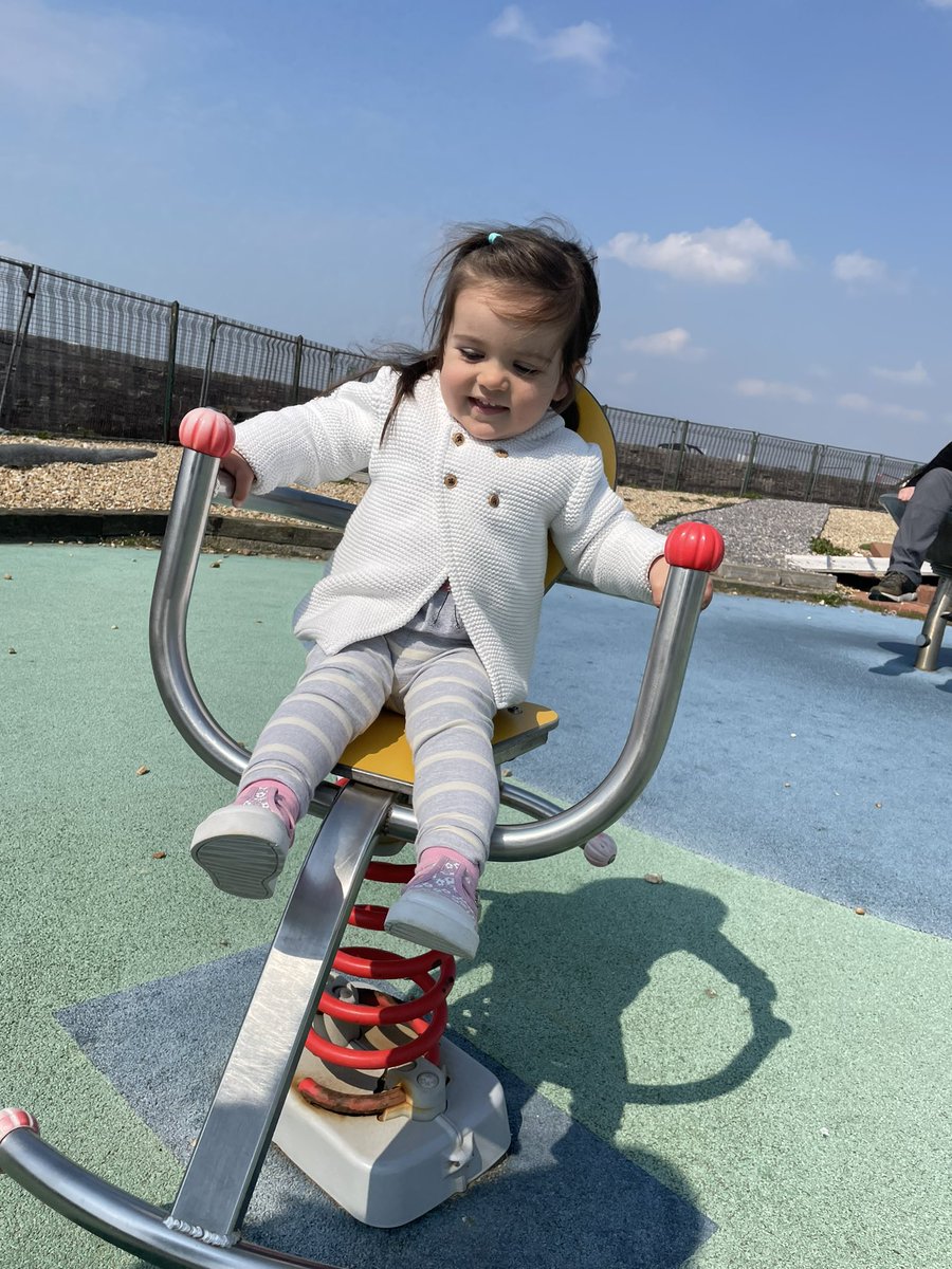 JoanneSealey3's tweet photo. My beautiful nieces and nephew in law from IOM are visiting .. so much fun having a toddler in the house! ❤️❤️❤️ https://t.co/oSdrbGeBPq