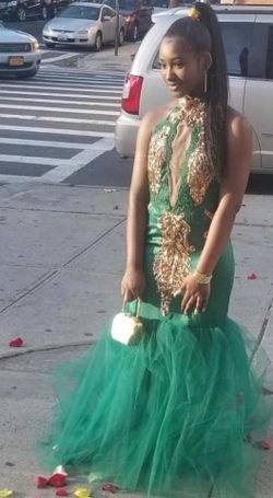 JeffersonandCo's tweet photo. Family
Where is she?
Where is our princess?
19 y/o college honor student from #Bronx
Saniyya Dennis
Last seen April 24, 2021 in an elevator at Buffalo State College
#saniyyadennis
#FemaleNOTFeemale
#JUSTUS
#gd4 #crip #blood #bpsn https://t.co/S3OxnJ54vt