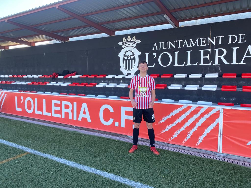 lalqueriadelfut's tweet photo. 📰 | Alejandro Such debuta en el primer equip sent JUVENIL de primer any
Altra gran notícia la que es va produir ahir, ja que el migcentre del nostre JUVENIL, Alejandro Such, va debutar en #PrefGIV, ajudant al 1er equip a aconseguir igualar un 0-2 davant l’At. Benidorm.
(1/3) https://t.co/ZSDYIVzRh1