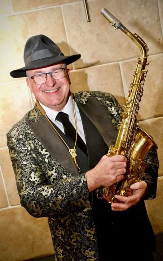 stellabass's tweet photo. Day 3 of 24 of #MusiciansForUkraine in Dublin. 3 gigs happening today!
1pm in the Art of Coffee Blanchardstown, saxophone maestro Tom Clarke entertains the
customers over lunch. Drop in and support a great cause!
You can donate directly here:
https://t.co/8eHddNDmV9 https://t.co/Df2yiIuwLo
