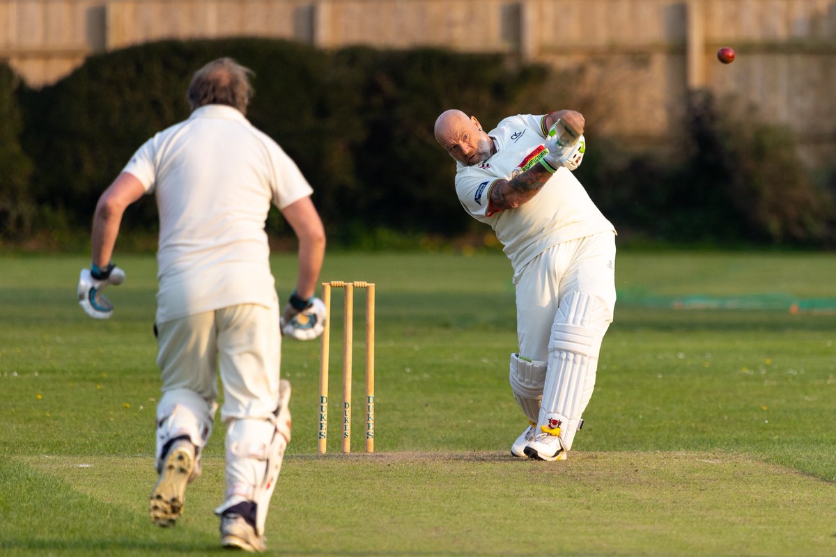 bovey_cc's tweet photo. A last ball thriller for #themighty4s yesterday. With @KingskerswellCC winning by 5 wkts. Bovey 182ao B Causey 80 Kingskerswell 183-5 A Lockett 2-28 B Kay 2-30. Thank you to our newly trained scorers who did an amazing job on their first match. @swsportsnews #Cricket #PreSeason https://t.co/OWvplDLQcS