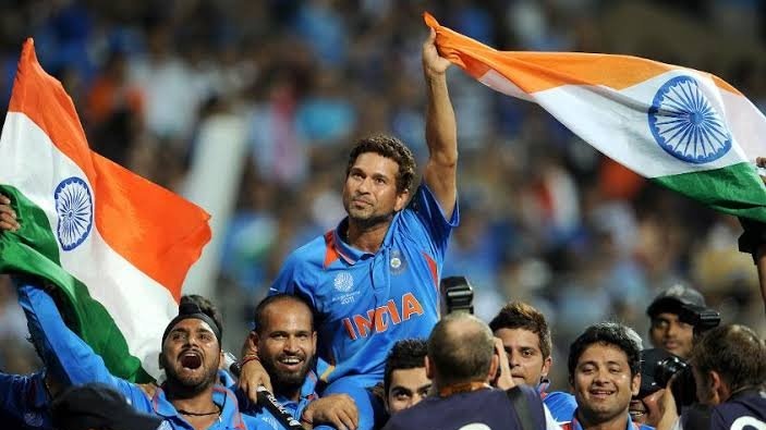 IMJayNath's tweet photo. Few Unique Bowling Stats in ODIs by #SRT49
-Bowled more balls than Akhter,Johnson,Steyn, Ashwin
-Has more 4 wicket hauls than Imran Khan,Hadlee, Kapil Dev,Kallis, Ashwin, Harbhajan
- Has more 5 wicket hauls than Kapil Dev,Walsh,Warne, Zaheer,Botham
#HappyBirthdaySachin https://t.co/TiPv2PJLgz