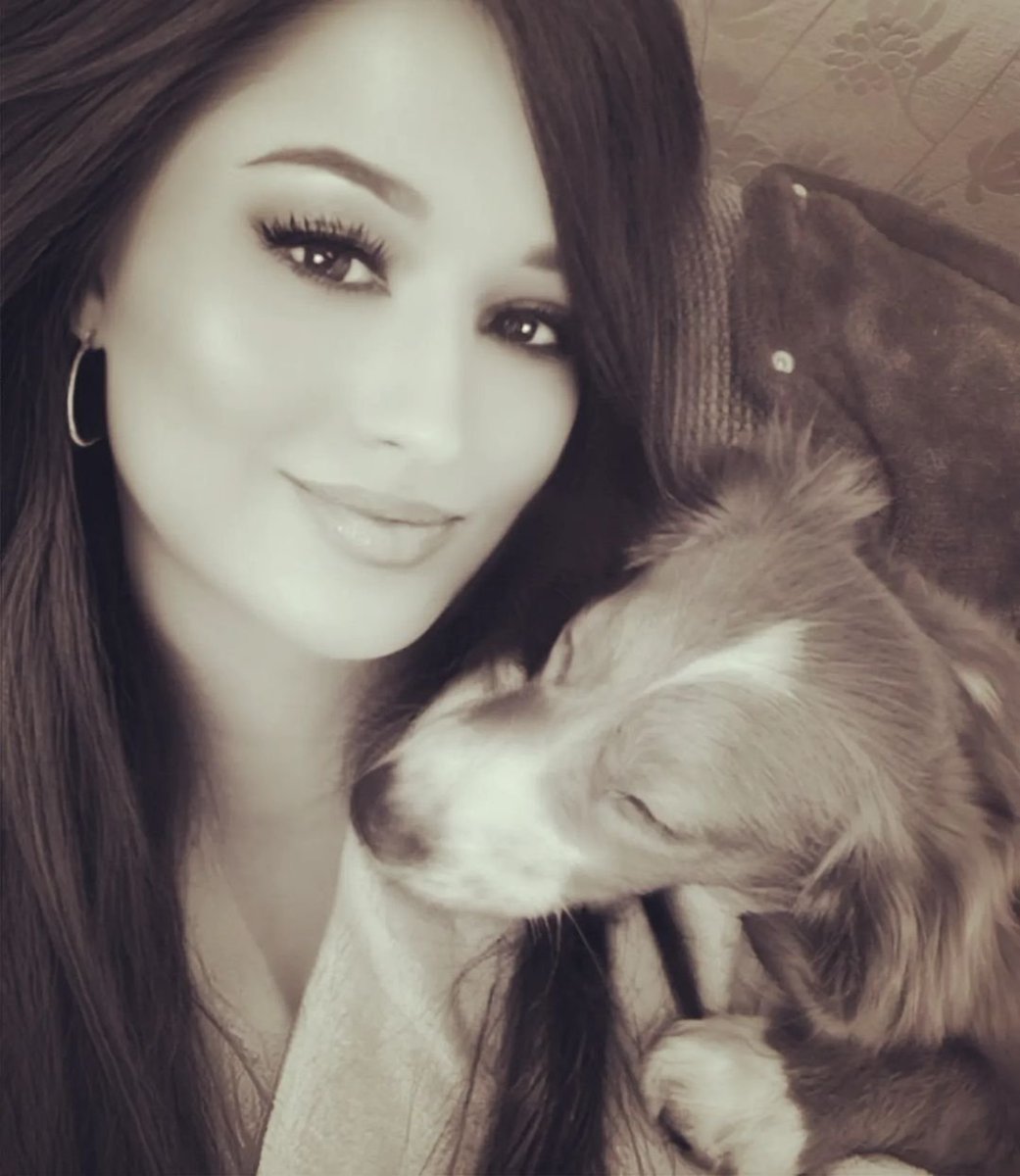 lady_v_reviews's tweet photo. Having some cuddles with baby brandy
#puppy #cuddles #homesweethome #sundaymood☀️ #snuggle #selfie #meandmydog #cute #morning #instapuppy #instafriend #beautiful #cutepuppy https://t.co/8QuDWTZFij