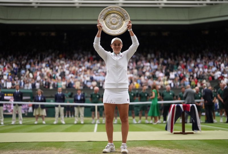 Happy birthday Ashleigh Barty  