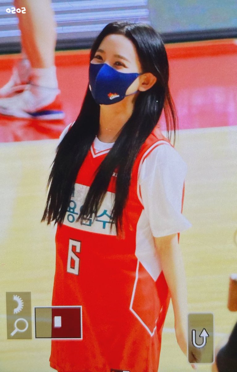 OnlyArang's tweet photo. 220424 프리뷰

울 아랑이 못하는 게 모양 🏀⛹🏻‍♀️❣️

#핑크판타지 #아랑 #박예림 #PINKFANTASY https://t.co/GQUBM8ZDm5