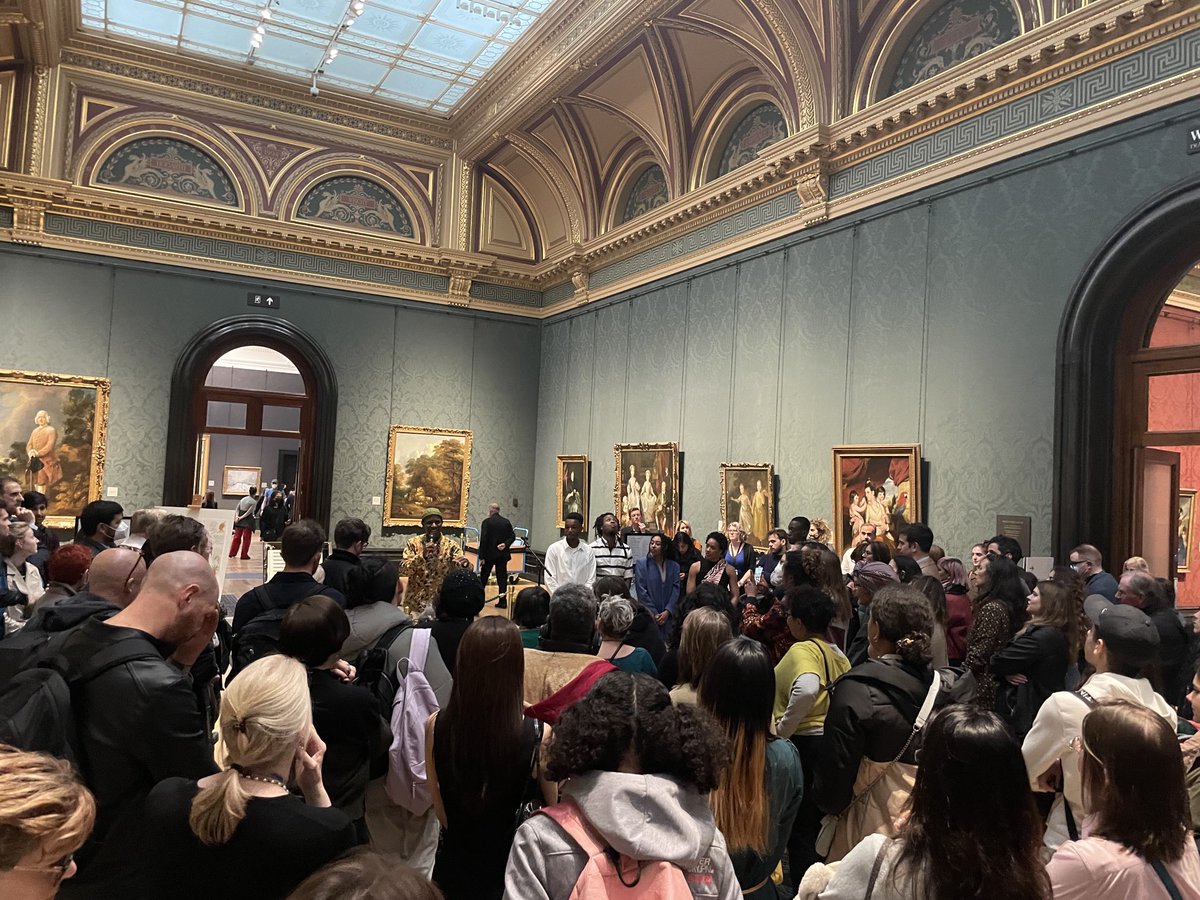 zoelpalmer's tweet photo. 🌎✊🏽🌎 fantastic to finally meet @LoveSsega + @farzja at his poetic + powerfully curated #homezero @NationalGallery #climatejustice #socialhousjng https://t.co/qkbSNxsE3g