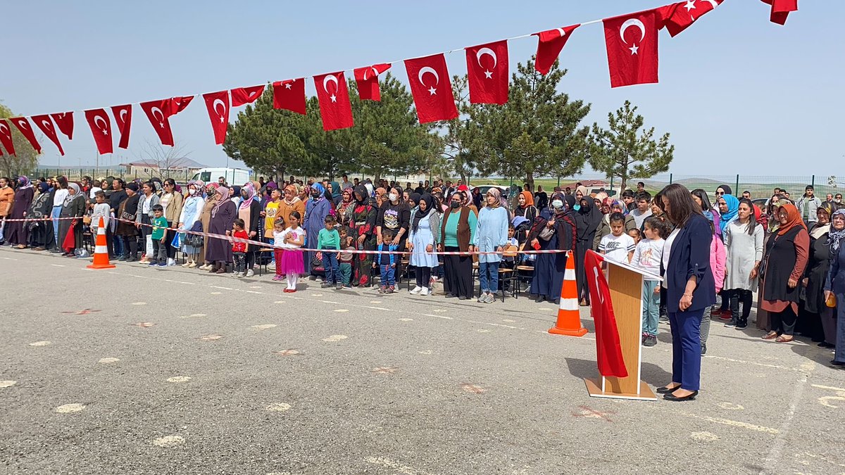 BalSehit's tweet photo. Okulumuzda 23 Nisan Ulusal Egemenlik ve Çocuk Bayramını ilçe halkının ve protokolün eksiksiz katılımıyla neşeyle, coşkuyla be büyük bir Sevinçle kutladık. Nice 23 Nisanlara inşallah. @baliseyhkay @baliseyhmem @kirikkalemem @TC_kkalevalilik @tcmeb https://t.co/oqLEgbfyu3